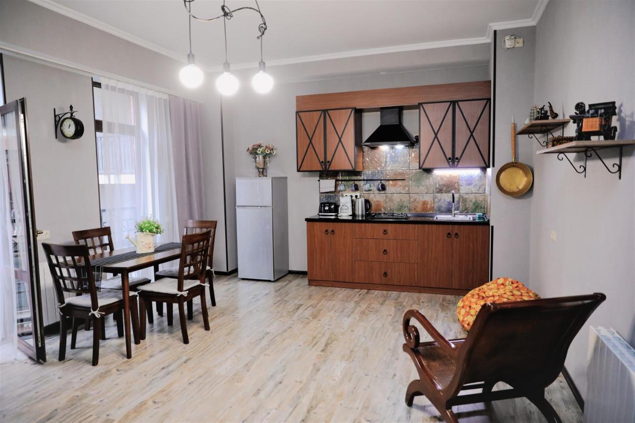 Avlabari Apartment - New One Tbilisi Esterno foto
