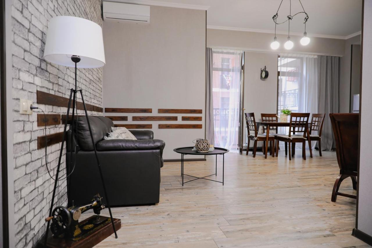 Avlabari Apartment - New One Tbilisi Esterno foto